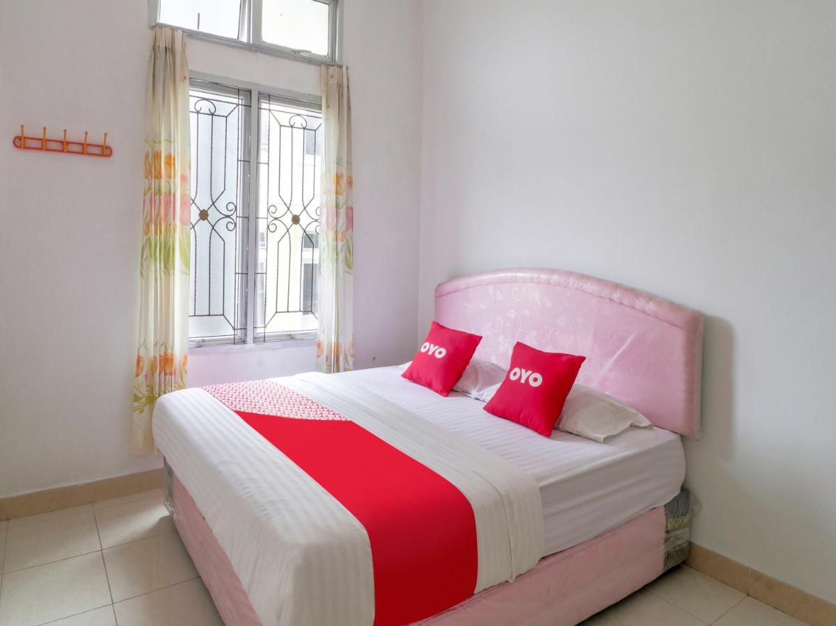 Oyo 2997 Grand Suites Palace 2 Sindanglaya Bagian luar foto